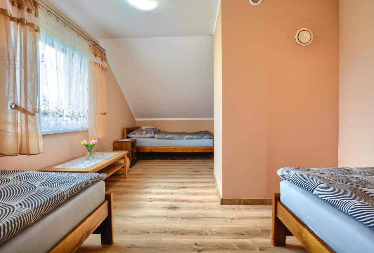 Domek Letniskowy Elizjum Myczkow Luaran gambar